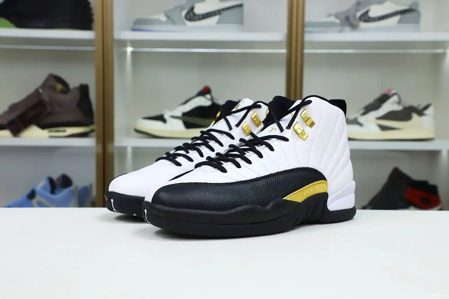 JORDAN Kimikick 12 'ROYALTY' RETRO AIR 0605